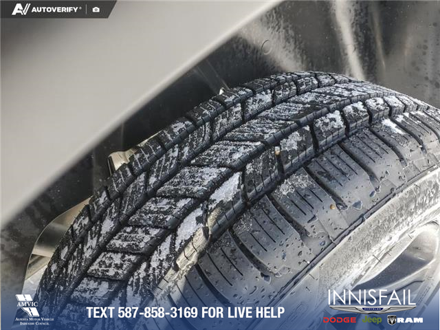 2022 RAM 1500 Classic SLT (Stk: U37946) in Red Deer - Image 7 of 25