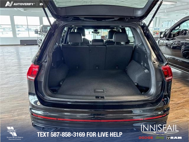 2023 Volkswagen Tiguan Comfortline R-Line Black (Stk: P14842) in Airdrie - Image 12 of 25 2023 Volkswagen Tiguan Comfortline R-Line Black (Stk: P14842) in Airdrie - Image 12 of 25