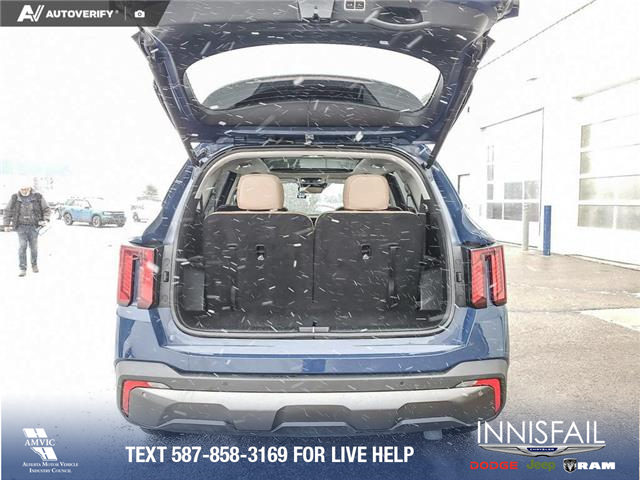 2025 Kia Sorento 2.5T X-Line Limited w/Olive Brown Interior (Stk: U38003) in Red Deer - Image 12 of 25