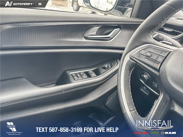 2025 Jeep Grand Cherokee Laredo (Stk: P7008) in Olds - Image 17 of 25
