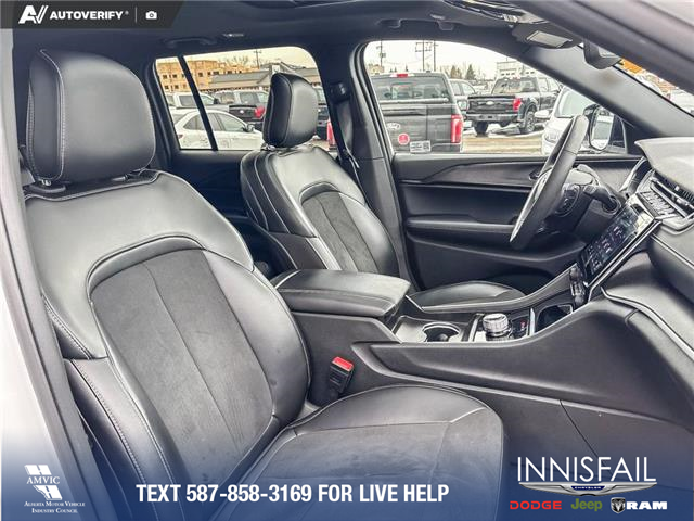 2025 Jeep Grand Cherokee Laredo (Stk: P7008) in Olds - Image 22 of 25