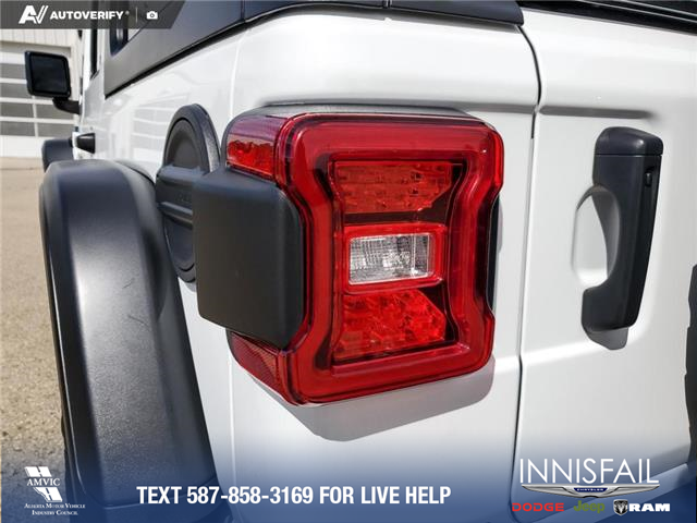 2024 Jeep Wrangler Rubicon (Stk: U38037) in Red Deer - Image 10 of 24