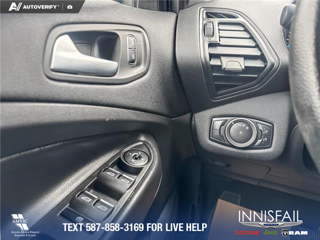 2019 Ford Escape SE (Stk: P7003) in Olds - Image 17 of 25