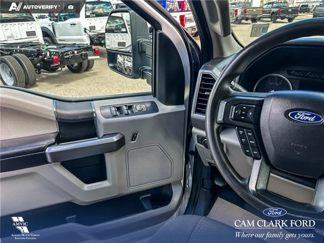 2020 Ford F-350 XLT (Stk: P7017) in Olds - Image 17 of 25