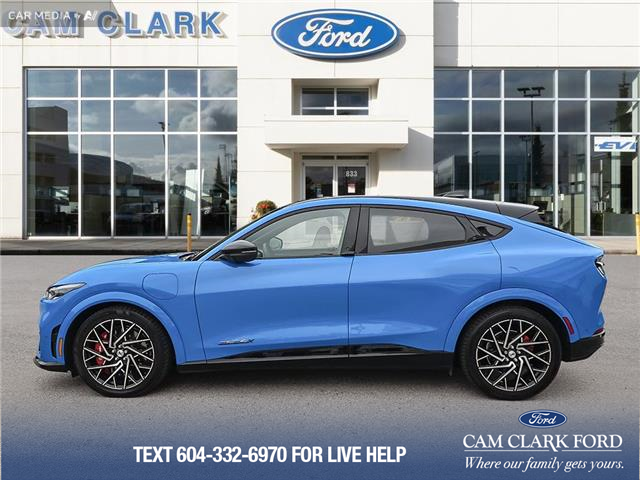 2022 Ford Mustang Mach-E GT Performance Edition (Stk: P13555) in North Vancouver - Image 2 of 26 2022 Ford Mustang Mach-E GT Performance Edition (Stk: P13555) in North Vancouver - Image 2 of 26