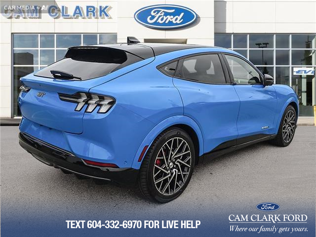 2022 Ford Mustang Mach-E GT Performance Edition (Stk: P13555) in North Vancouver - Image 5 of 26 2022 Ford Mustang Mach-E GT Performance Edition (Stk: P13555) in North Vancouver - Image 5 of 26