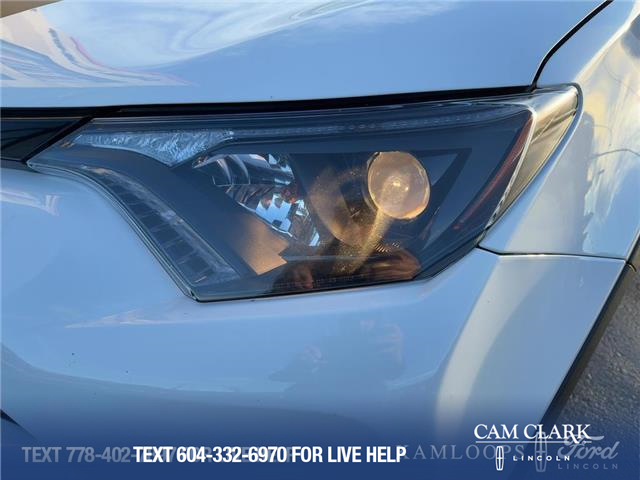 2018 Toyota RAV4  (Stk: R4537A) in Kamloops - Image 8 of 25