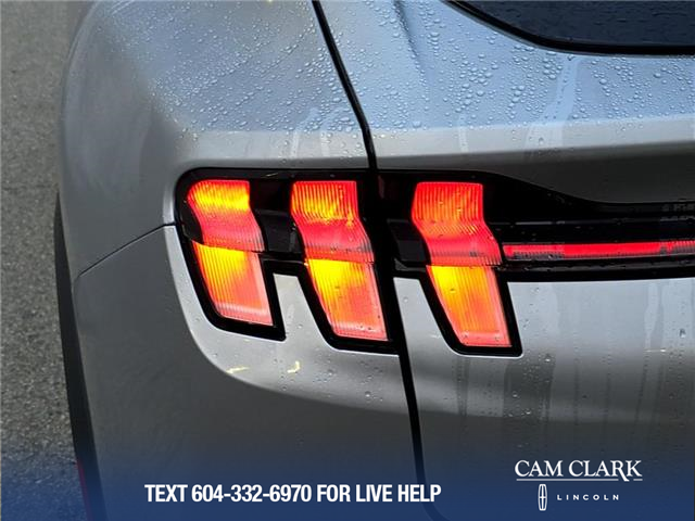 2021 Ford Mustang Mach-E Select (Stk: P13847) in North Vancouver - Image 11 of 22
