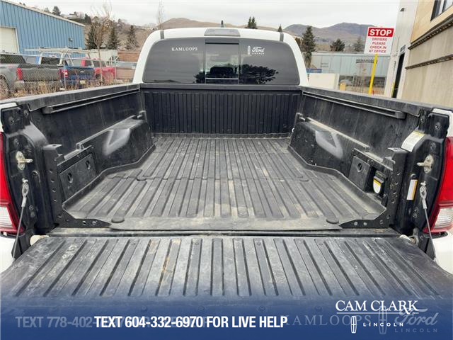 2018 Toyota Tacoma SR5 (Stk: 26P003) in Kamloops - Image 12 of 25