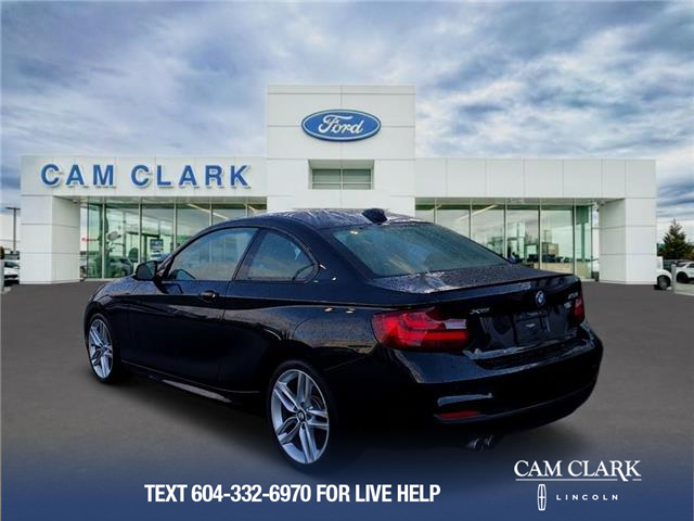 2017 BMW 230i xDrive (Stk: 25ME9335A) in North Vancouver - Image 4 of 21 2017 BMW 230i xDrive (Stk: 25ME9335A) in North Vancouver - Image 4 of 21