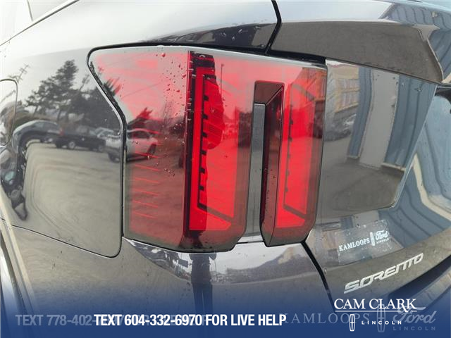 2025 Kia Sorento 2.5L LX (Stk: 26P027) in Kamloops - Image 11 of 25