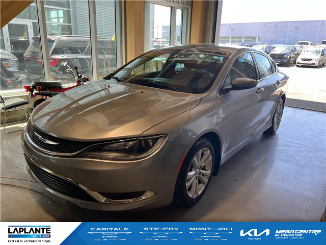 2016 Chrysler 200 Limited (Stk: 2007) in Québec - Image 1 of 22