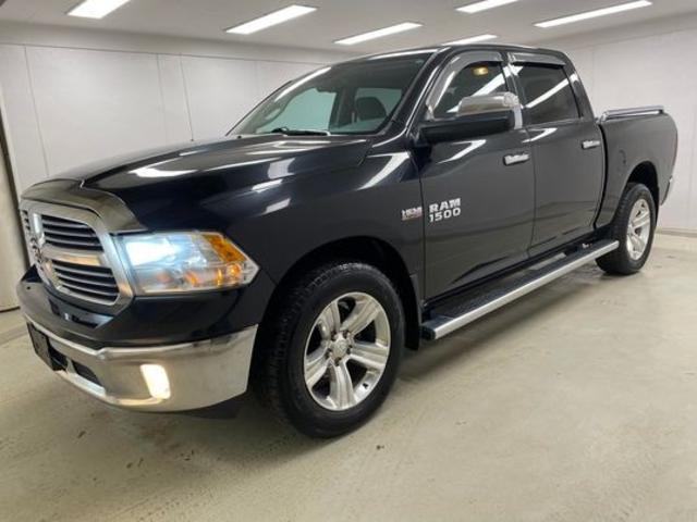 2017 RAM 1500 SLT (Stk: P0418T) in Québec - Image 1 of 23