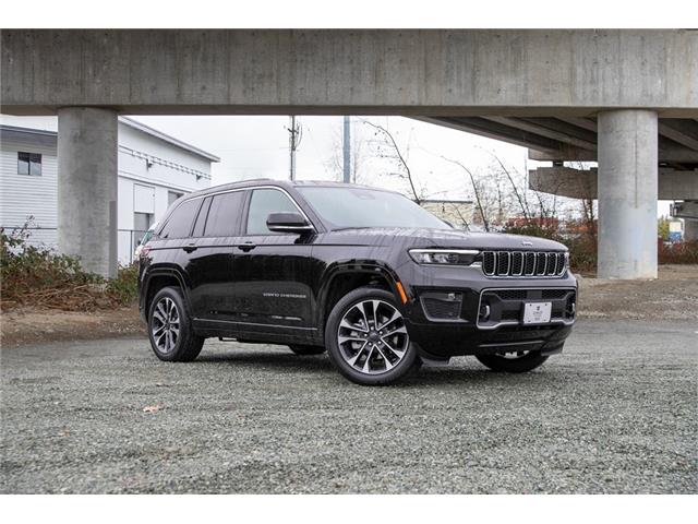 2023 Jeep Grand Cherokee Overland (Stk: P525750) in Surrey - Image 1 of 21