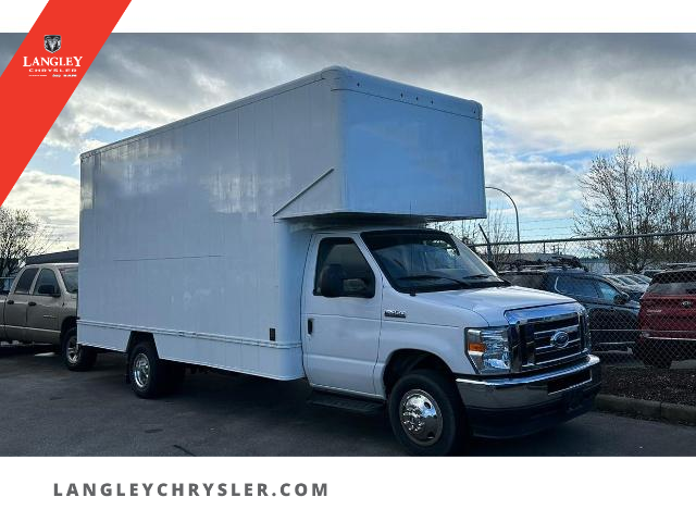 Used 2021 Ford E-450 Cutaway Base 17'' Box | Pull Out Ramp | Low KM - Surrey - Langley Chrysler