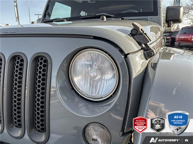 2015 Jeep Wrangler Unlimited Sahara (Stk: B250423XZ) in Hamilton - Image 6 of 21