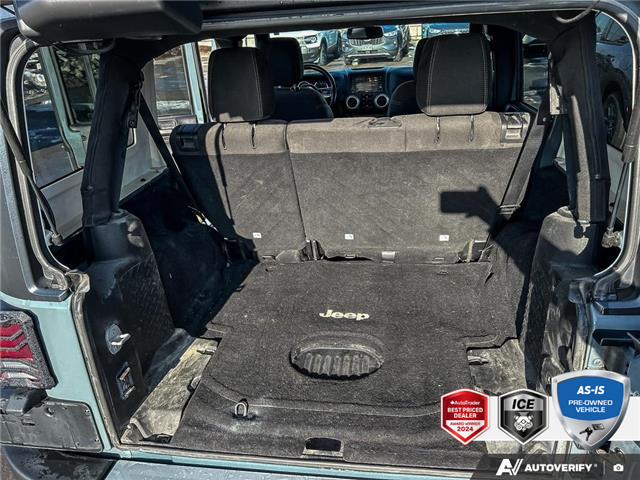 2015 Jeep Wrangler Unlimited Sahara (Stk: B250423XZ) in Hamilton - Image 8 of 21
