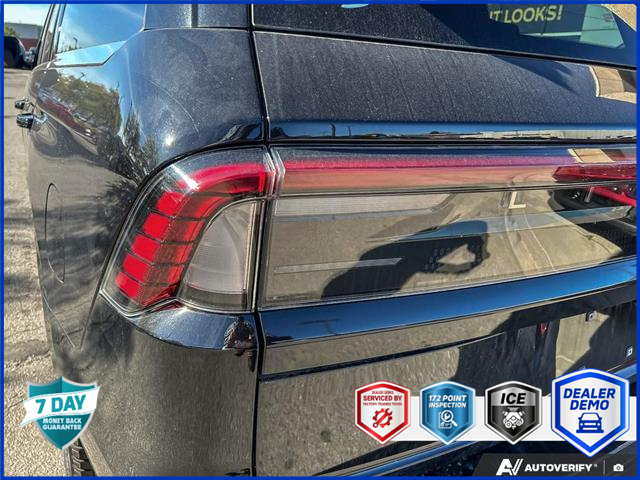 2025 Lincoln Navigator Reserve (Stk: 250729) in Hamilton - Image 11 of 25