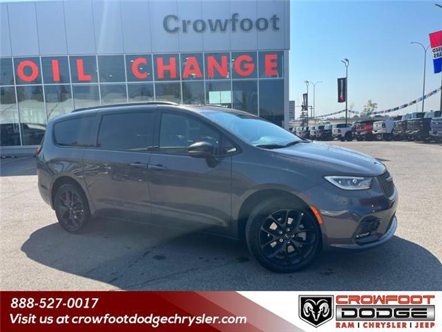 2023 Chrysler Pacifica Limited (Stk: 238305) in Calgary - Image 1 of 30