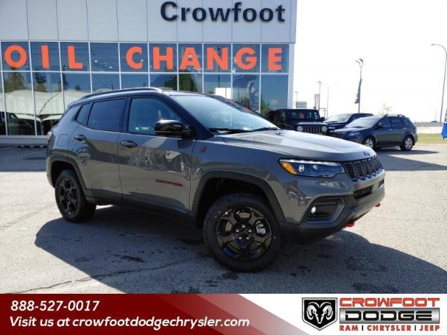 2023 Jeep Compass Trailhawk (Stk: J23509) in Calgary - Image 1 of 26