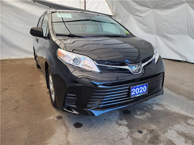 2020 Toyota Sienna LE 8-Passenger (Stk: IU3393) in Thunder Bay - Image 1 of 24