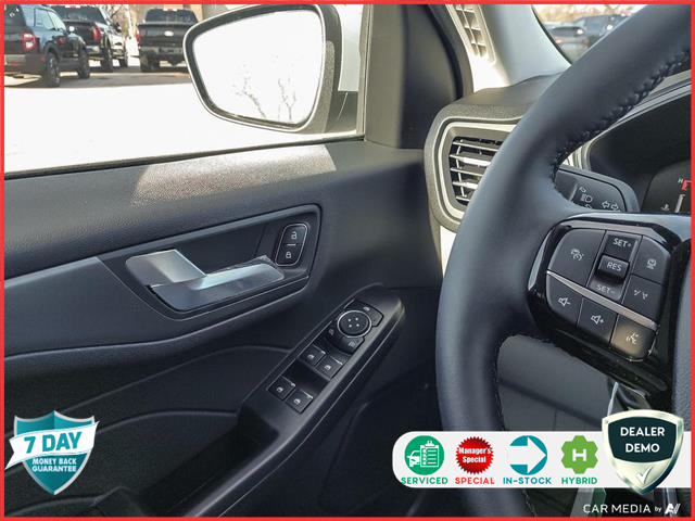 2025 Ford Escape PHEV (Stk: 250034) in Hamilton - Image 15 of 23