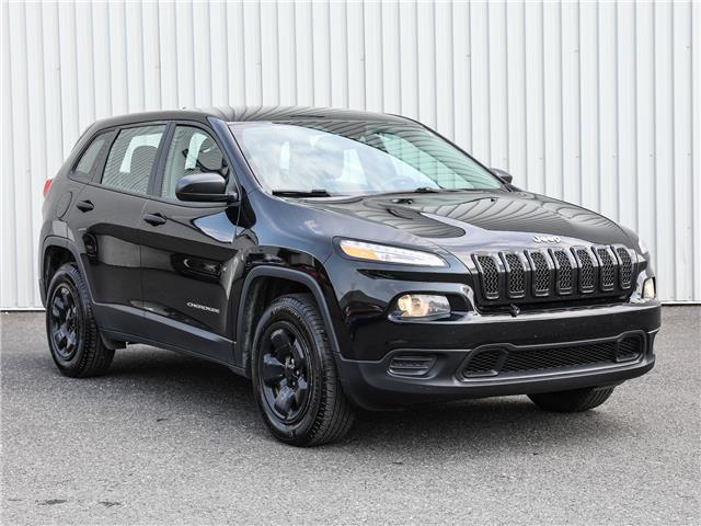 2017 Jeep Cherokee Sport (Stk: 23-180) in Cowansville - Image 1 of 26