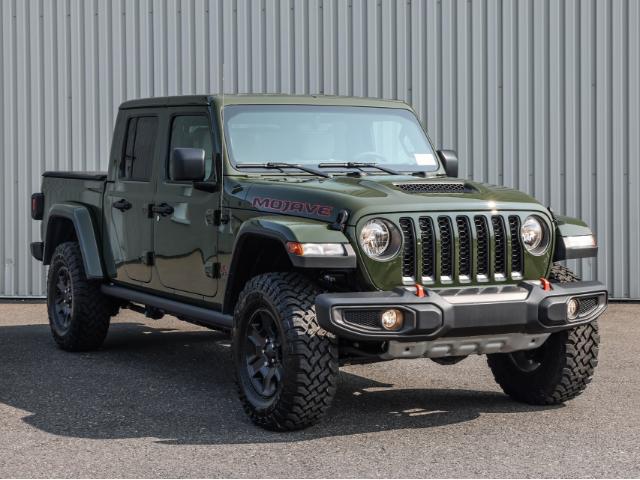 2023 Jeep Gladiator Mojave (Stk: B23-229) in Cowansville - Image 1 of 35