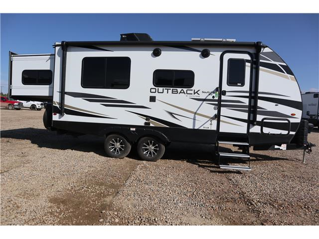 2022 Keystone Outback Ultra-Lite 210URS  (Stk: RV22-18A) in Humboldt - Image 1 of 22