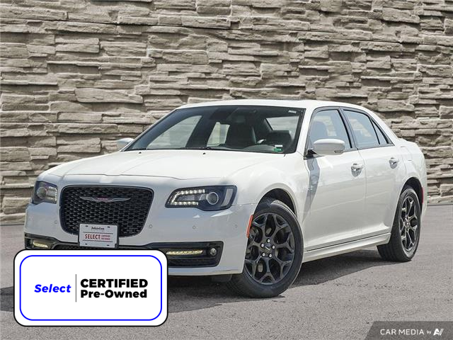 2022 Chrysler 300 S (Stk: 16613A) in Hamilton - Image 1 of 26