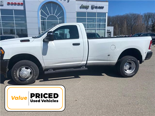 2024 RAM 3500 Tradesman (Stk: R2075A) in Welland - Image 1 of 5