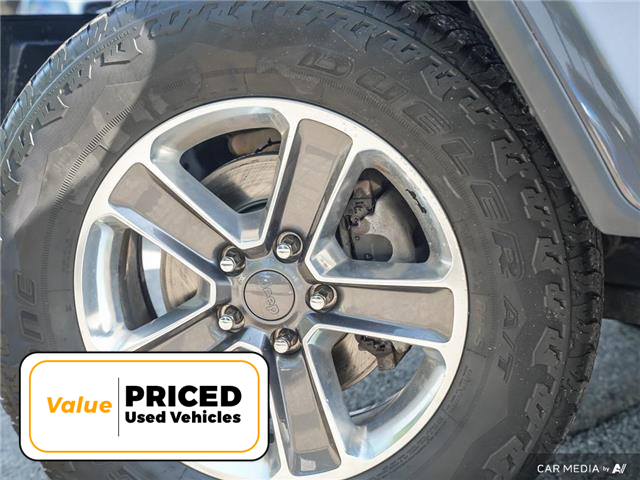 2019 Jeep Wrangler Unlimited Sahara (Stk: S1020A) in Hamilton - Image 6 of 27