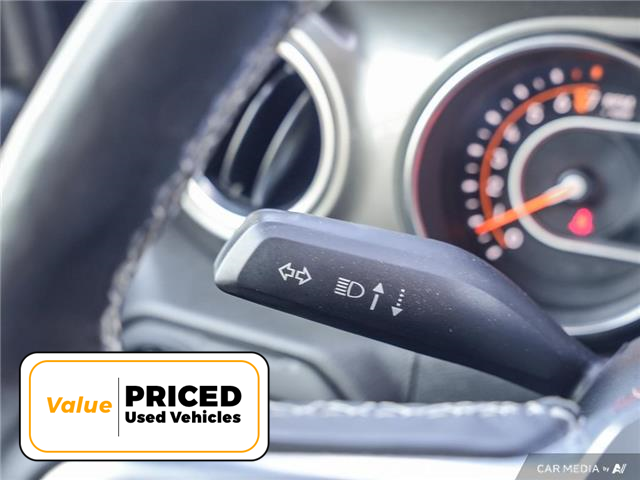 2019 Jeep Wrangler Unlimited Sahara (Stk: S1020A) in Hamilton - Image 17 of 27