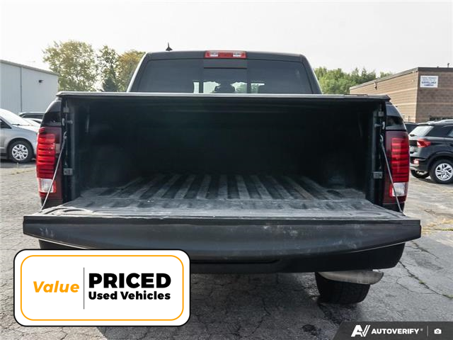 2021 RAM 1500 Classic SLT (Stk: 91701) in Brantford - Image 11 of 27