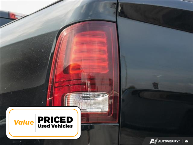 2021 RAM 1500 Classic SLT (Stk: 91701) in Brantford - Image 12 of 27