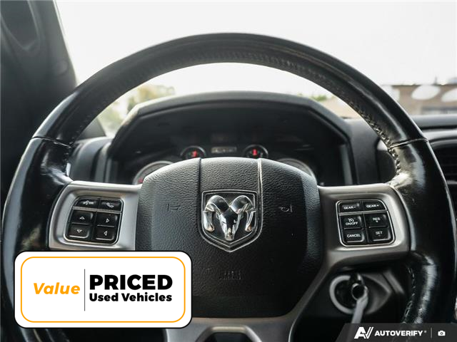 2021 RAM 1500 Classic SLT (Stk: 91701) in Brantford - Image 14 of 27