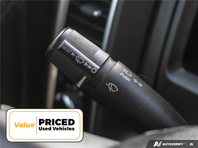 2021 RAM 1500 Classic SLT (Stk: 91701) in Brantford - Image 16 of 27