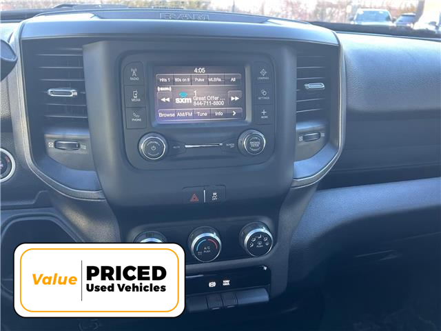 2022 RAM 2500 Tradesman (Stk: T2001A) in Welland - Image 3 of 7 2022 RAM 2500 Tradesman (Stk: T2001A) in Welland - Image 3 of 7