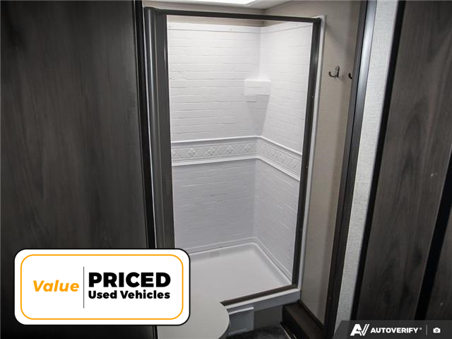 2023 Toyota TRANSCEND  (Stk: 91729) in Brantford - Image 18 of 23