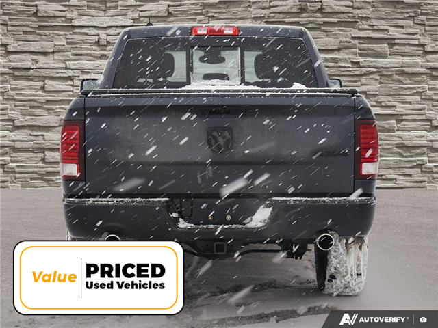 2021 RAM 1500 Classic SLT (Stk: T4221A) in Brantford - Image 5 of 26
