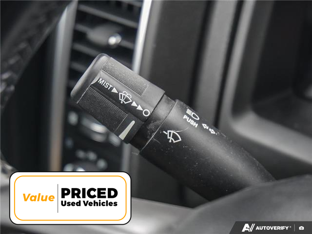 2021 RAM 1500 Classic SLT (Stk: T4221A) in Brantford - Image 16 of 26