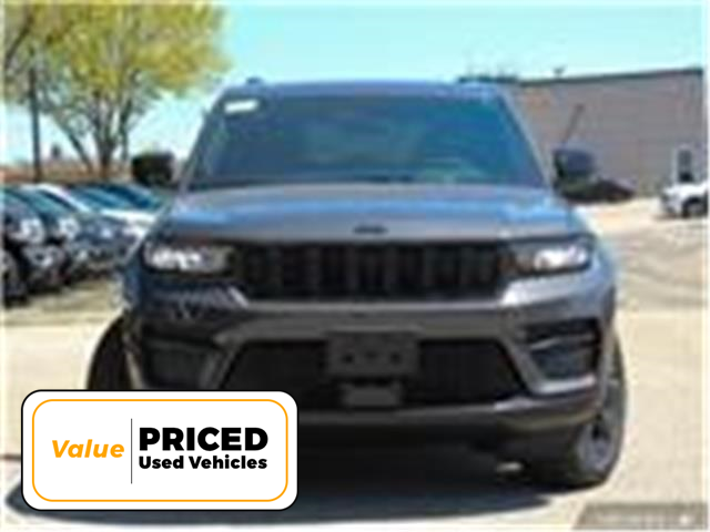 2025 Jeep Grand Cherokee Laredo (Stk: S4021) in Hamilton - Image 1 of 16