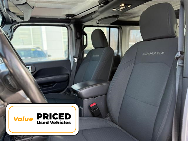 2020 Jeep Wrangler Unlimited Sahara (Stk: S2235A) in Welland - Image 6 of 14