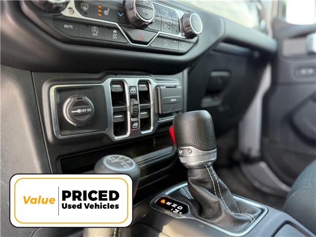 2020 Jeep Wrangler Unlimited Sahara (Stk: S2235A) in Welland - Image 10 of 14