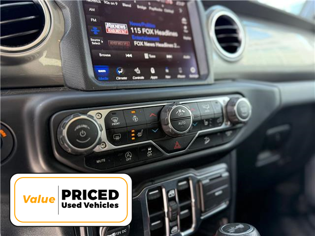 2020 Jeep Wrangler Unlimited Sahara (Stk: S2235A) in Welland - Image 11 of 14