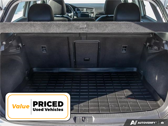 2017 Volkswagen Golf  (Stk: P4427A) in Welland - Image 11 of 27