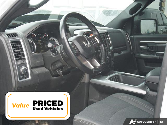 2022 RAM 1500 Classic SLT (Stk: J5439A) in Brantford - Image 13 of 26