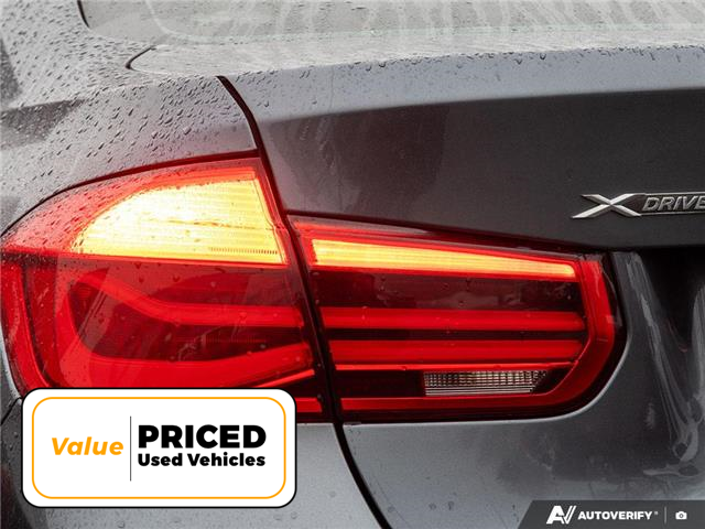 2018 BMW 330i xDrive (Stk: S4021B) in Hamilton - Image 12 of 29