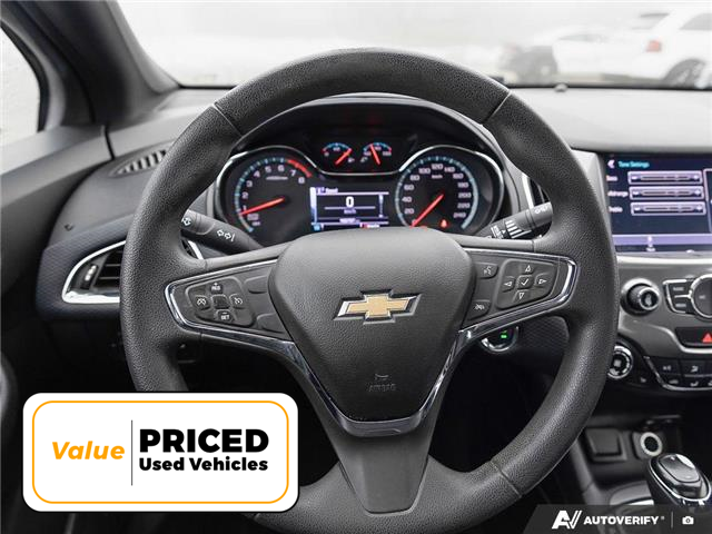 2018 Chevrolet Cruze LT Auto (Stk: S4053A) in Hamilton - Image 12 of 28