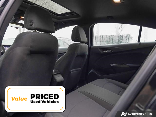 2018 Chevrolet Cruze LT Auto (Stk: S4053A) in Hamilton - Image 22 of 28
